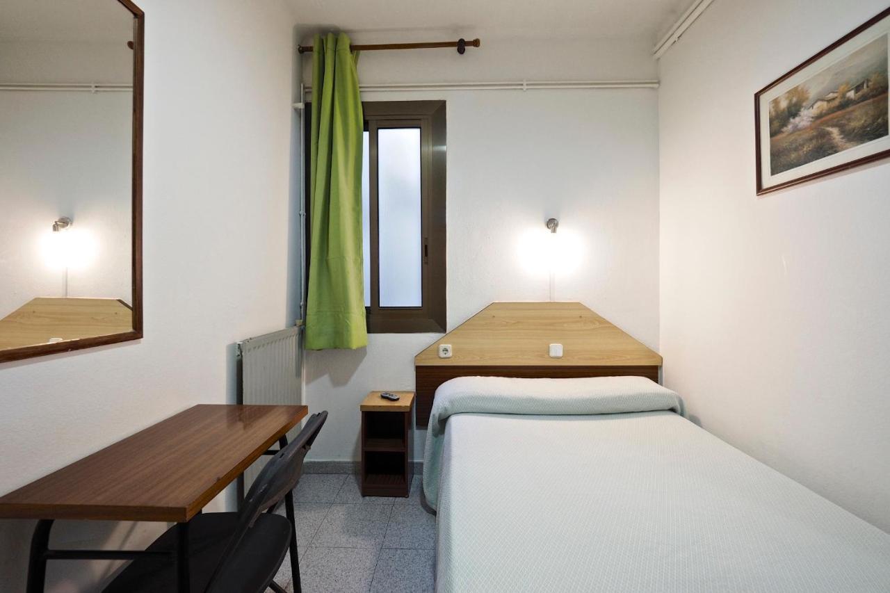 Hostal Ballestero Barcelona Ngoại thất bức ảnh